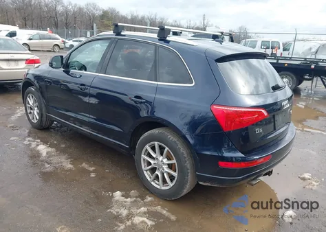 2010 Audi Q5 3.2 Premium z USA, uszkodzony, nr VIN WA1LKAFP7AA023637